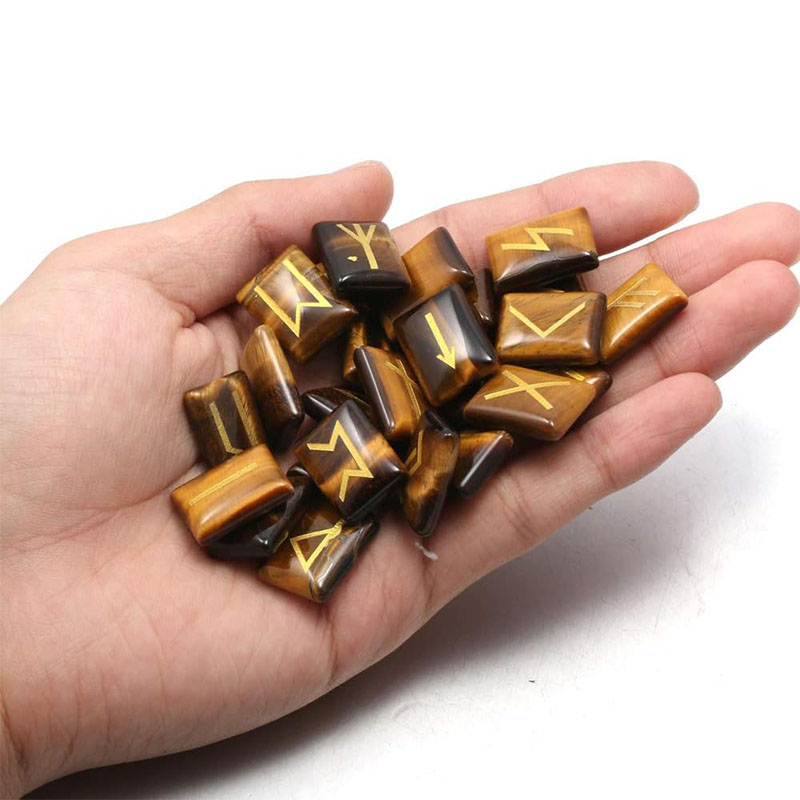 25 個のルーン石セット彫刻エルダーファーストアルカーファン - Healing Crystal Set のレビューと価格