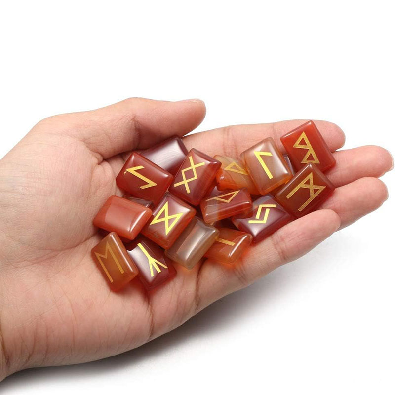 25 個のルーン石セット彫刻エルダーファーストアルカーファン - Healing Crystal Set のレビューと価格