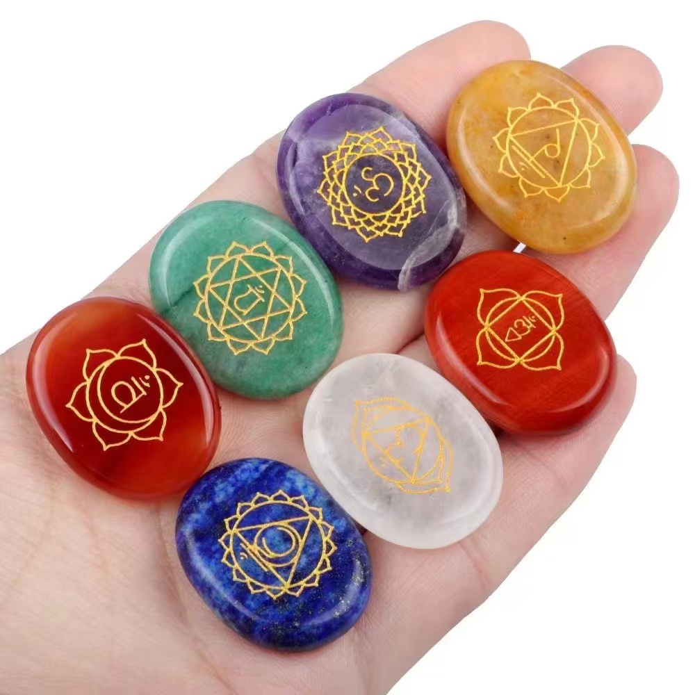 7 個天然クリスタルストーンオーナメントセット楕円形エネルギ - Healing Crystal Set のレビューと価格