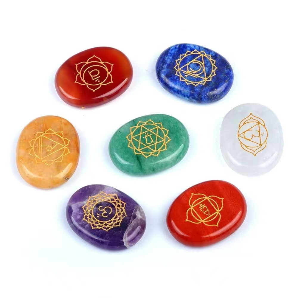 7 個天然クリスタルストーンオーナメントセット楕円形エネルギ - Healing Crystal Set のレビューと価格